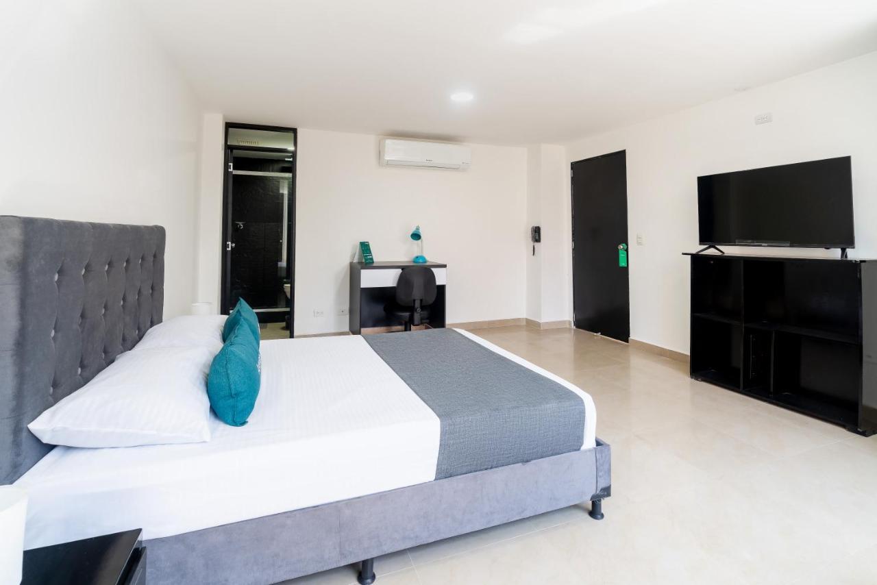Ayenda Coliving La 78A Hotel Medellin Ngoại thất bức ảnh