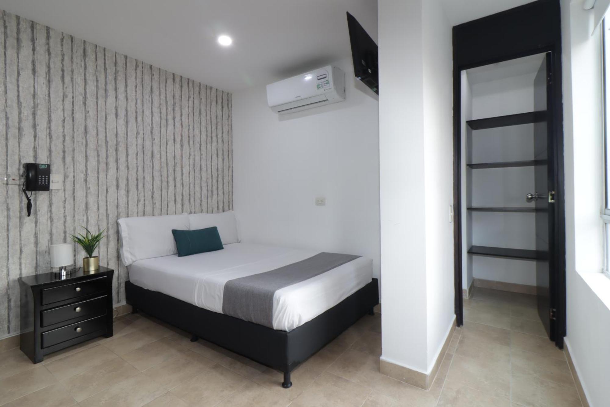 Ayenda Coliving La 78A Hotel Medellin Ngoại thất bức ảnh