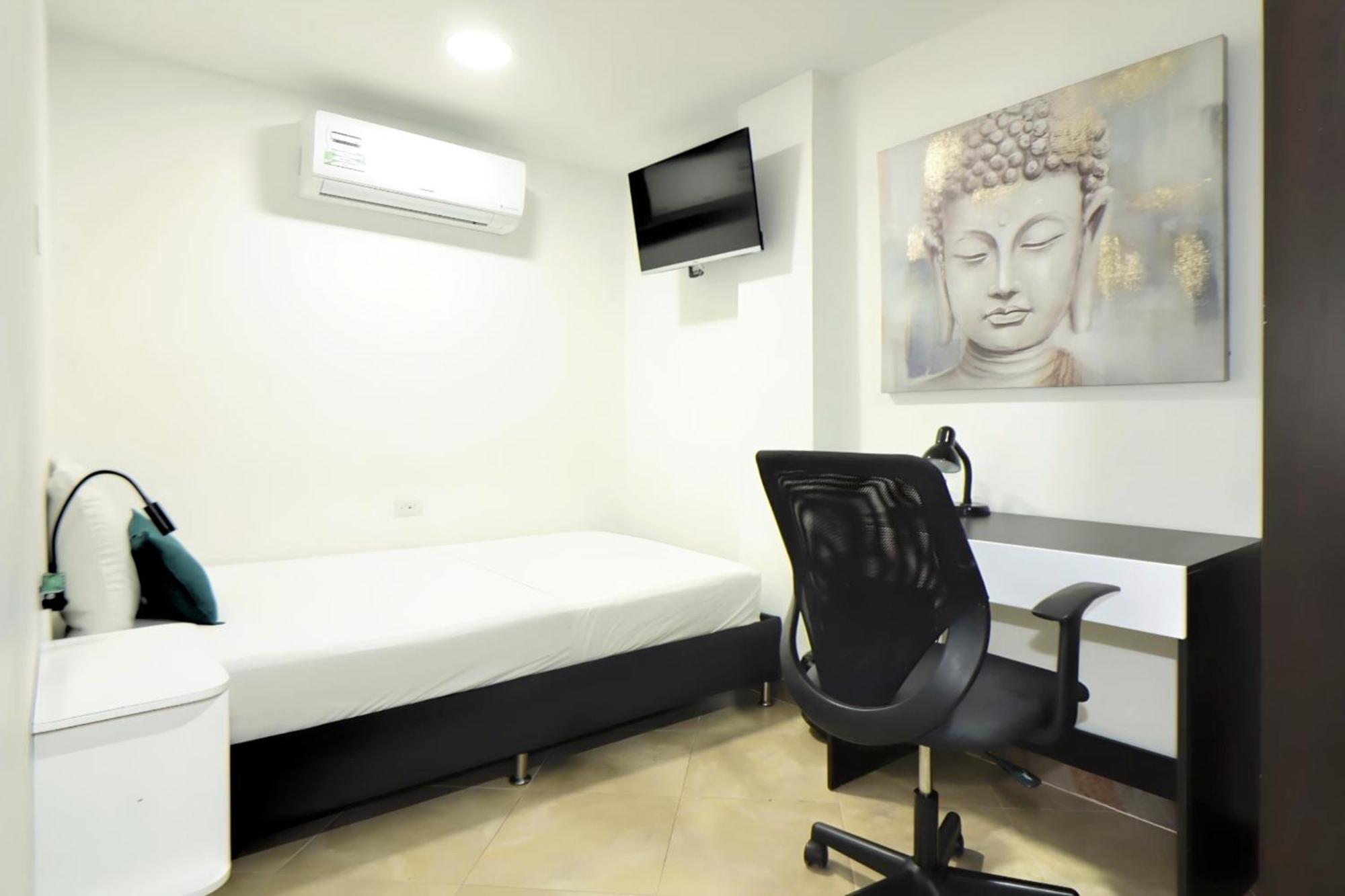 Ayenda Coliving La 78A Hotel Medellin Ngoại thất bức ảnh